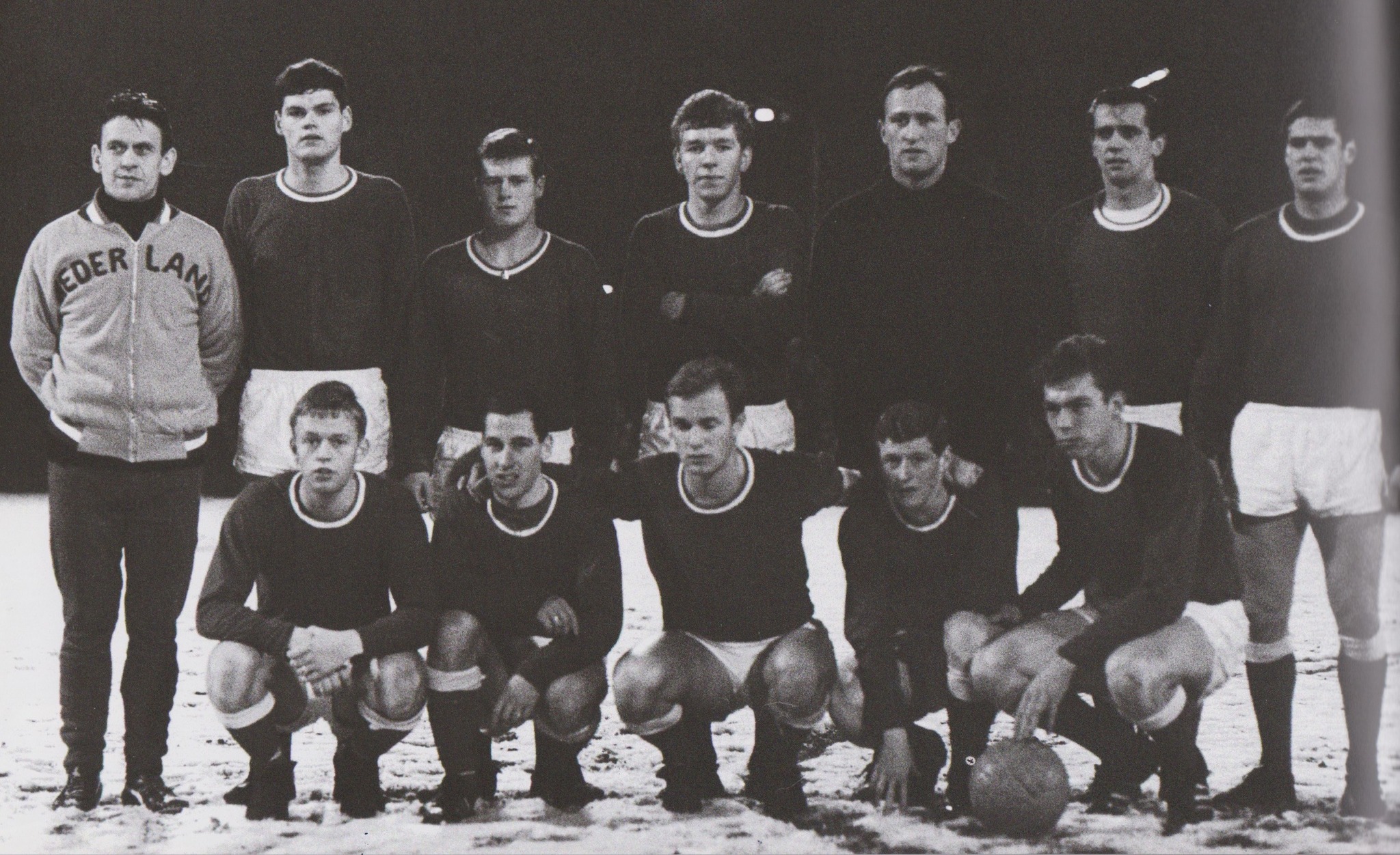 Ned mil alftal jan 1967 met oa zwartkruis hulshoff houwaart vd kuijlen jansen mulder